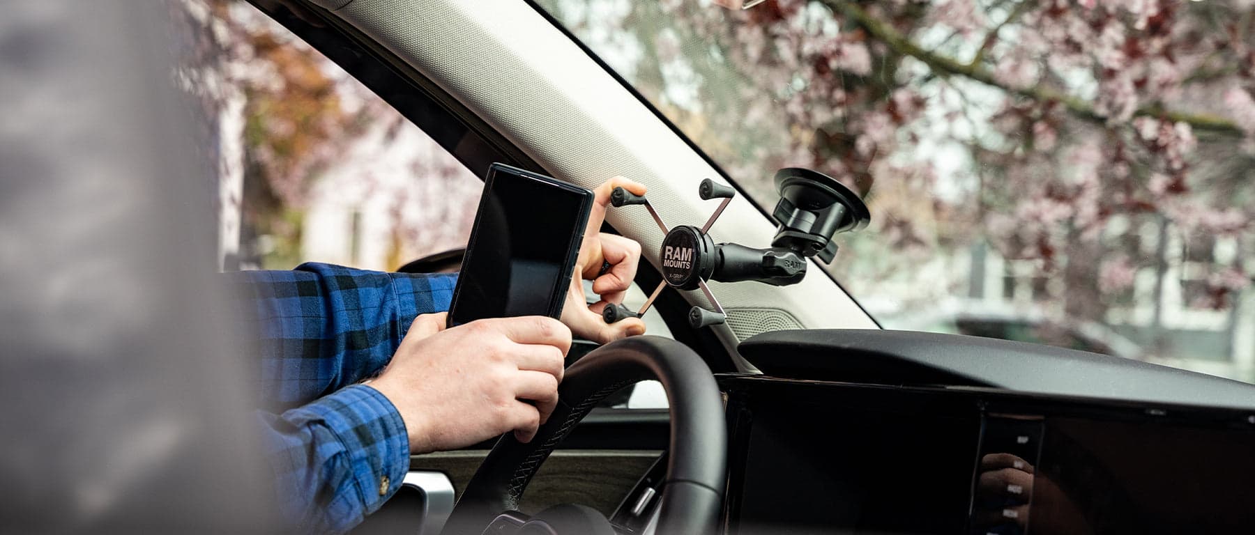 Top Phone Mounts for the Samsung S23 Series